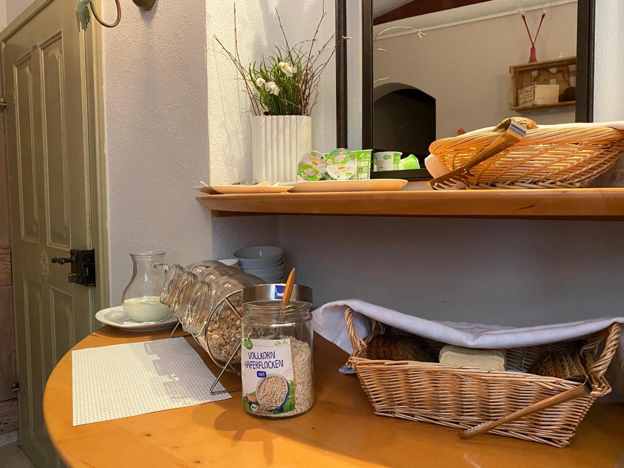Hotel Weinstube Am Markt Gerolzhofen Экстерьер фото