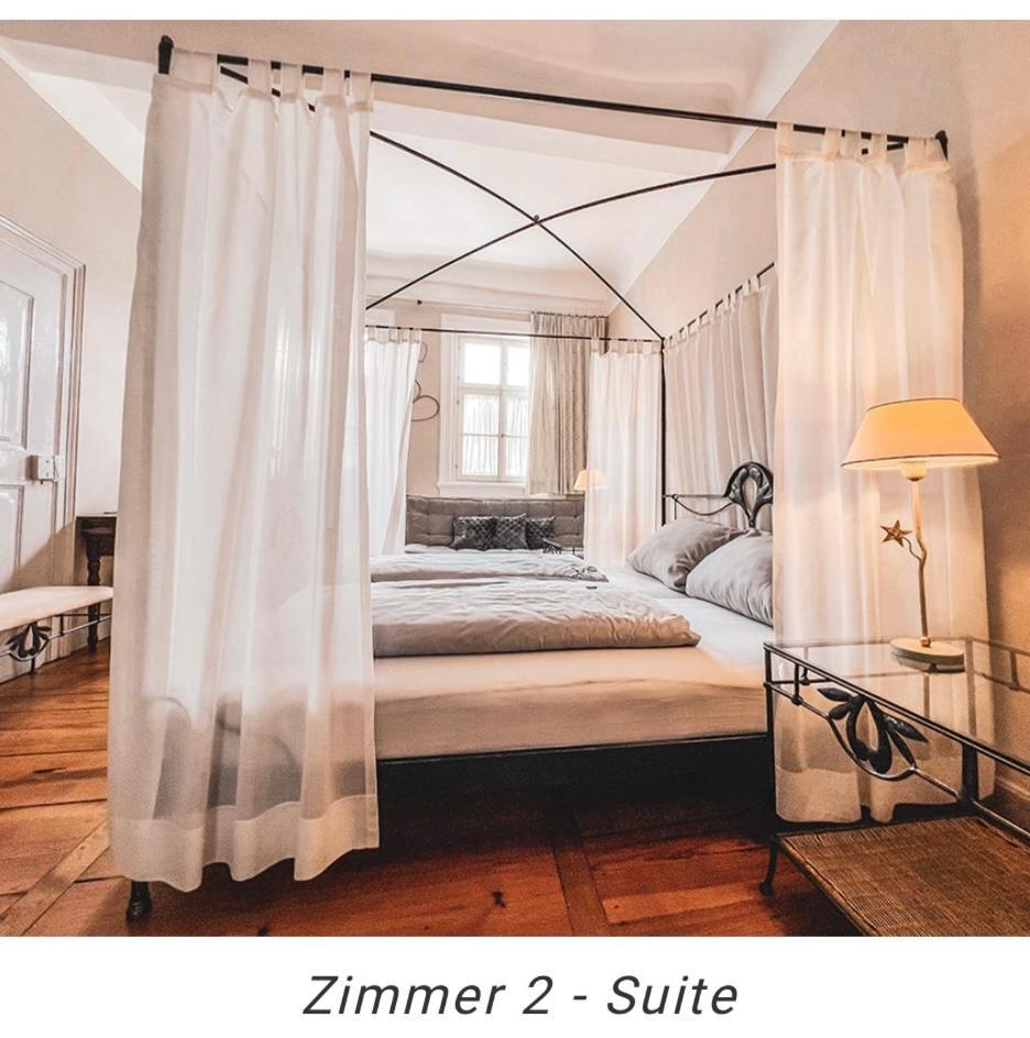 Hotel Weinstube Am Markt Gerolzhofen Экстерьер фото