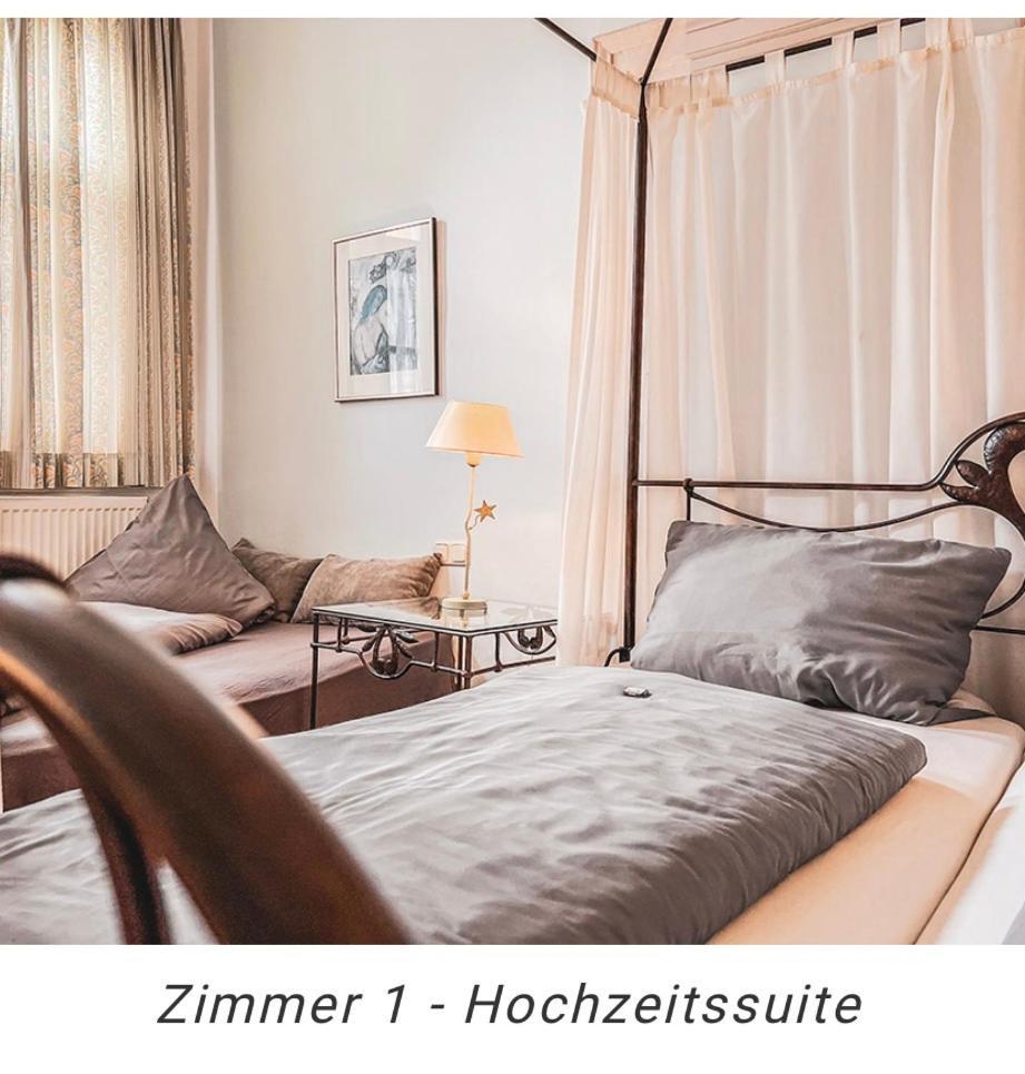 Hotel Weinstube Am Markt Gerolzhofen Экстерьер фото