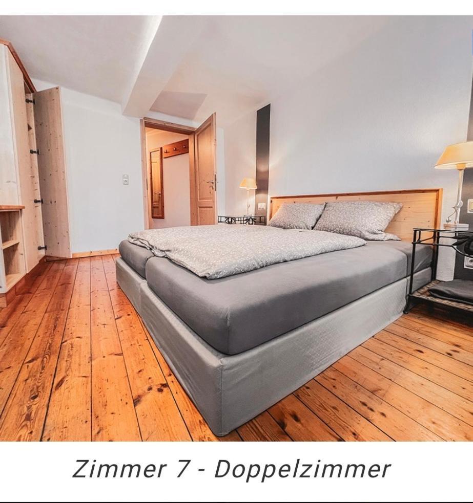 Hotel Weinstube Am Markt Gerolzhofen Экстерьер фото